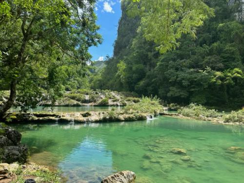 Becken in Semuc